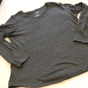 New without tags tee